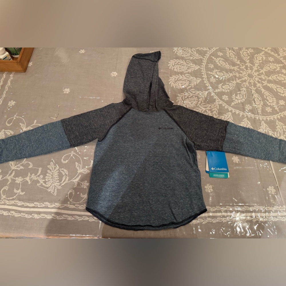 ❤️Columbia Kids' Two-Tone Hoodie. OMNI-WICK ADVANCED EVAPORATION